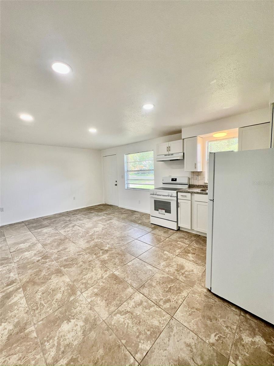 5739 9TH ST — photo 11