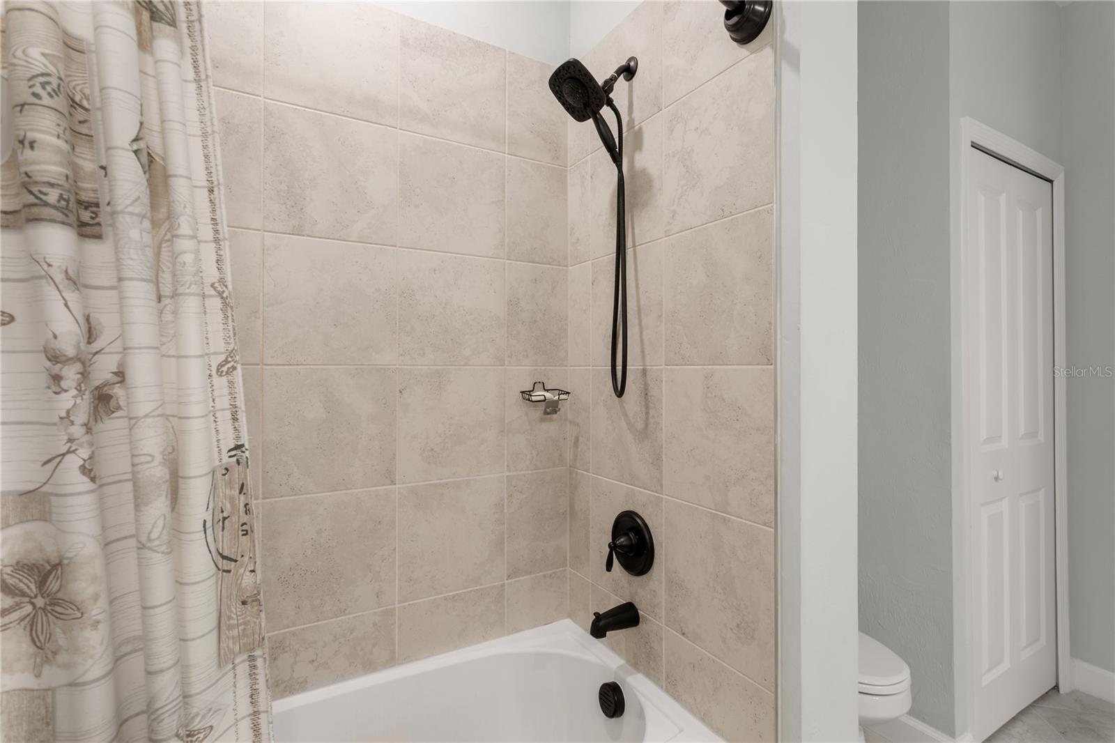 15250 SUNNY DAY DR — photo 24