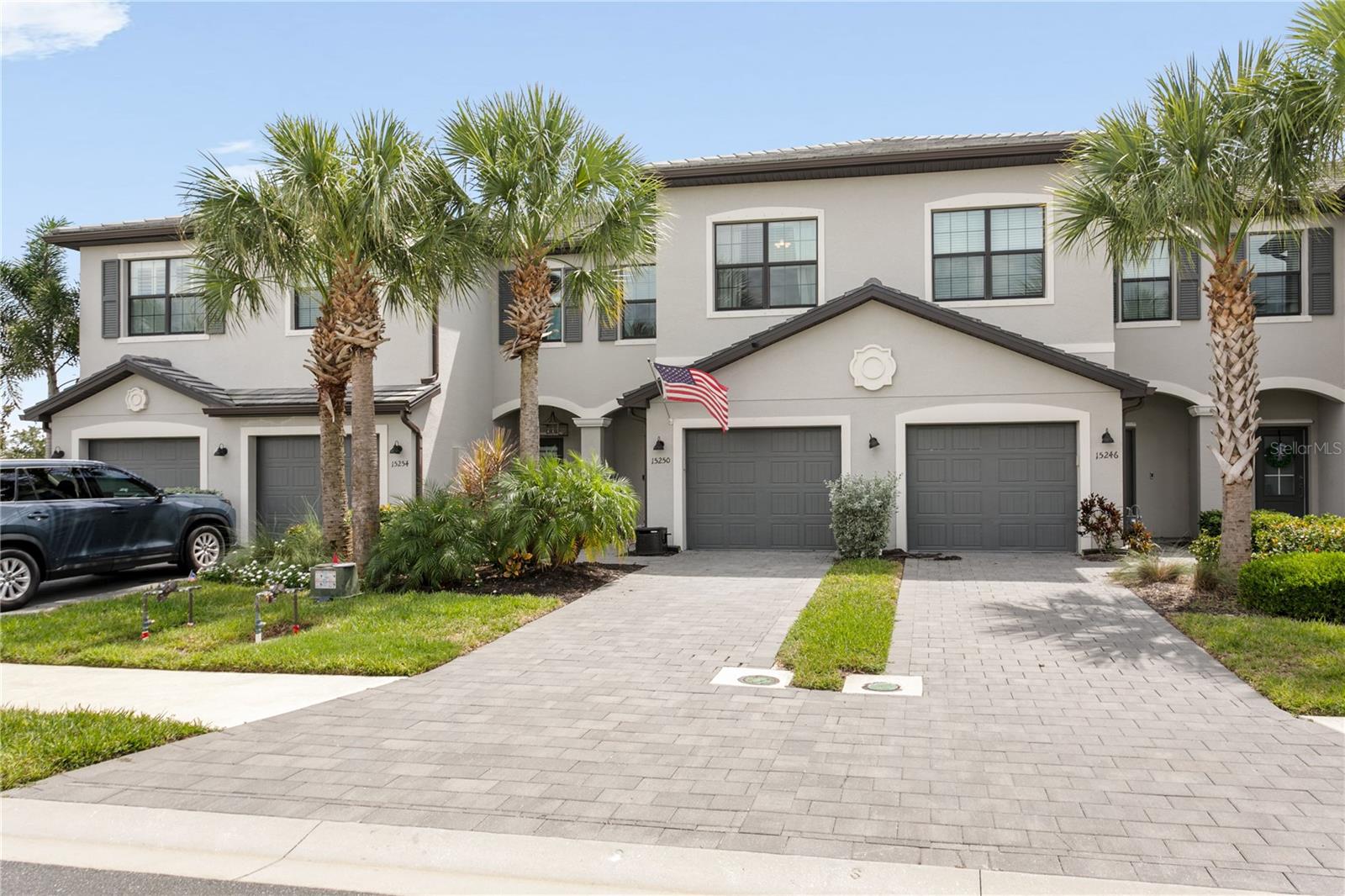 15250 SUNNY DAY DR — photo 2