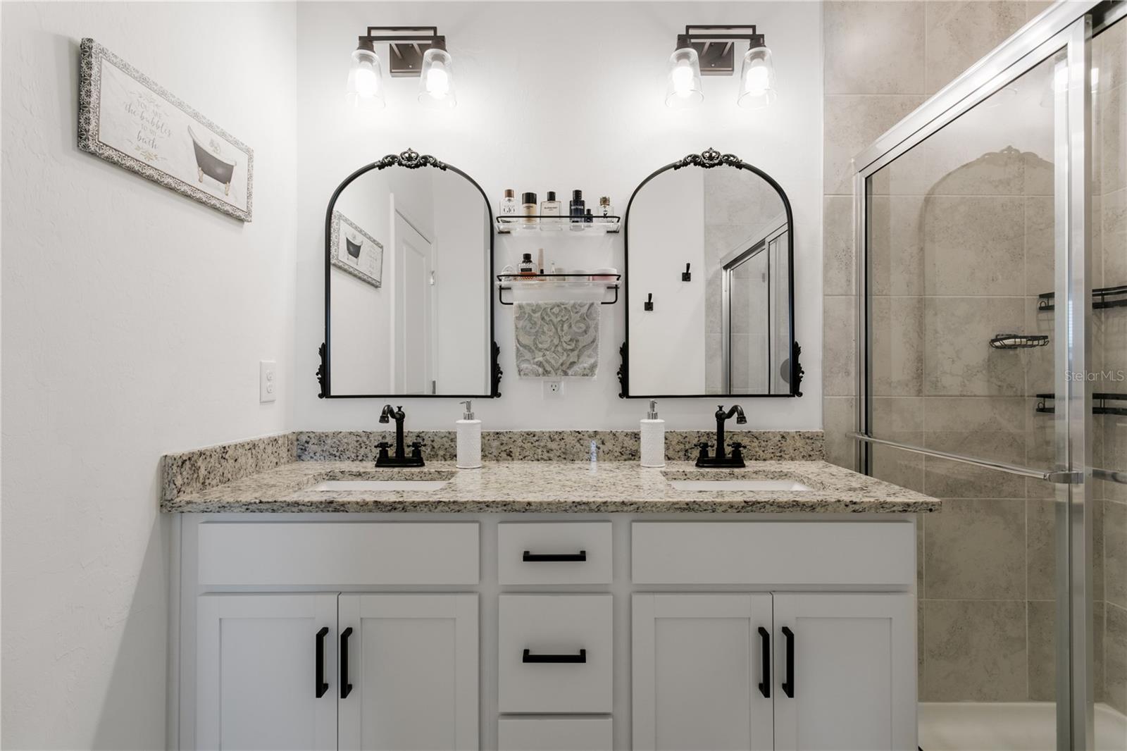 15250 SUNNY DAY DR — photo 19
