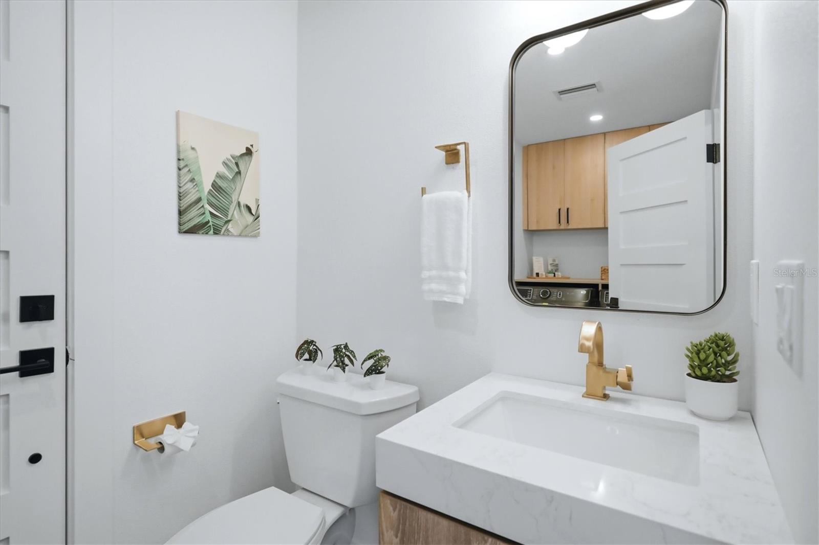 1706 LIVINGSTONE ST — photo 14