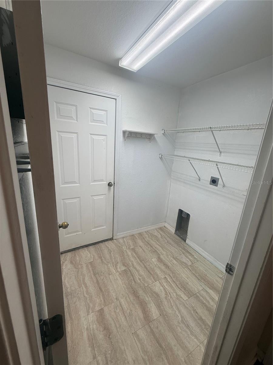 11422 CRESTLAKE VILLAGE DR — photo 17