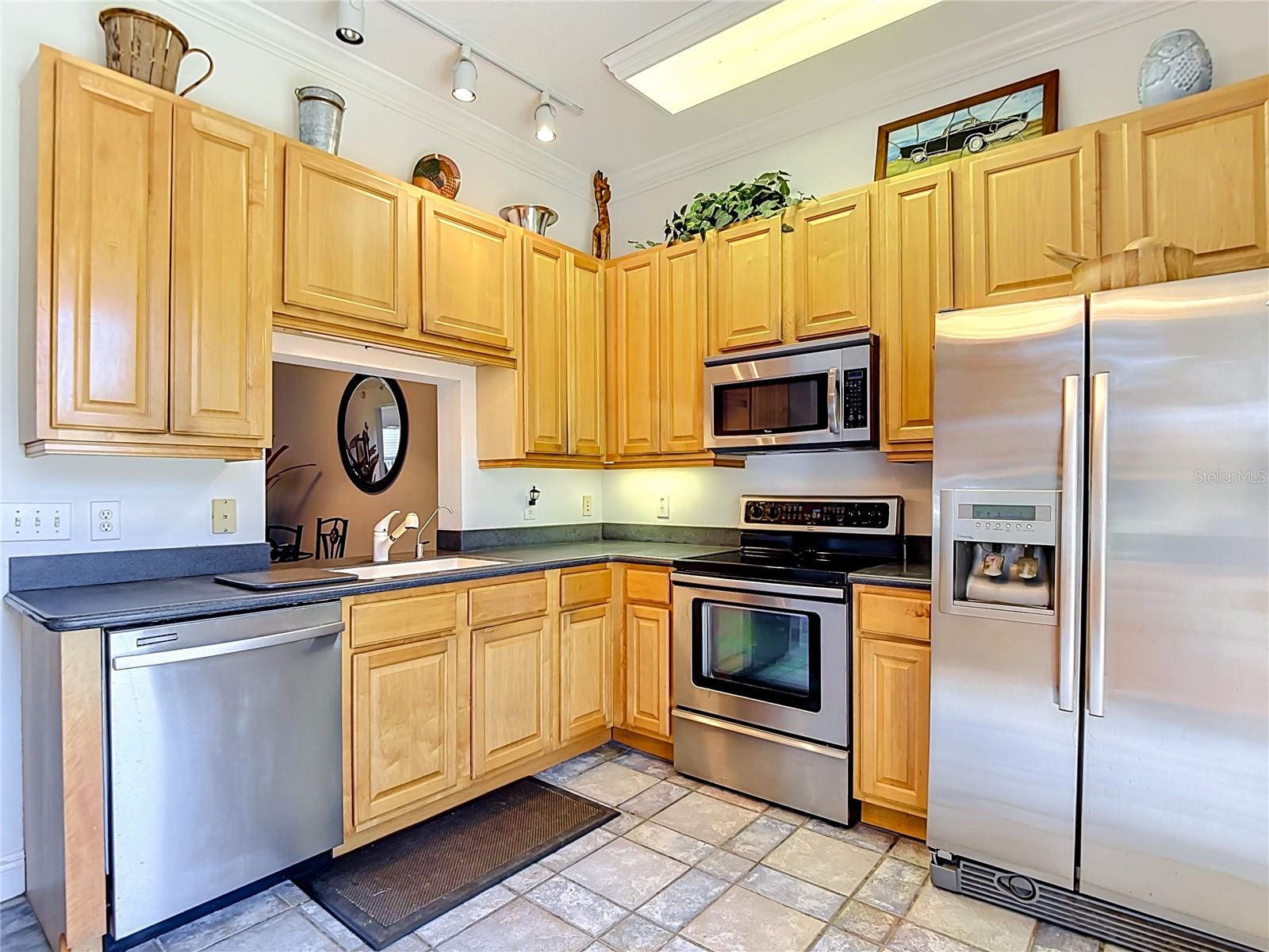 6808 DALI AVE #106 — photo 10