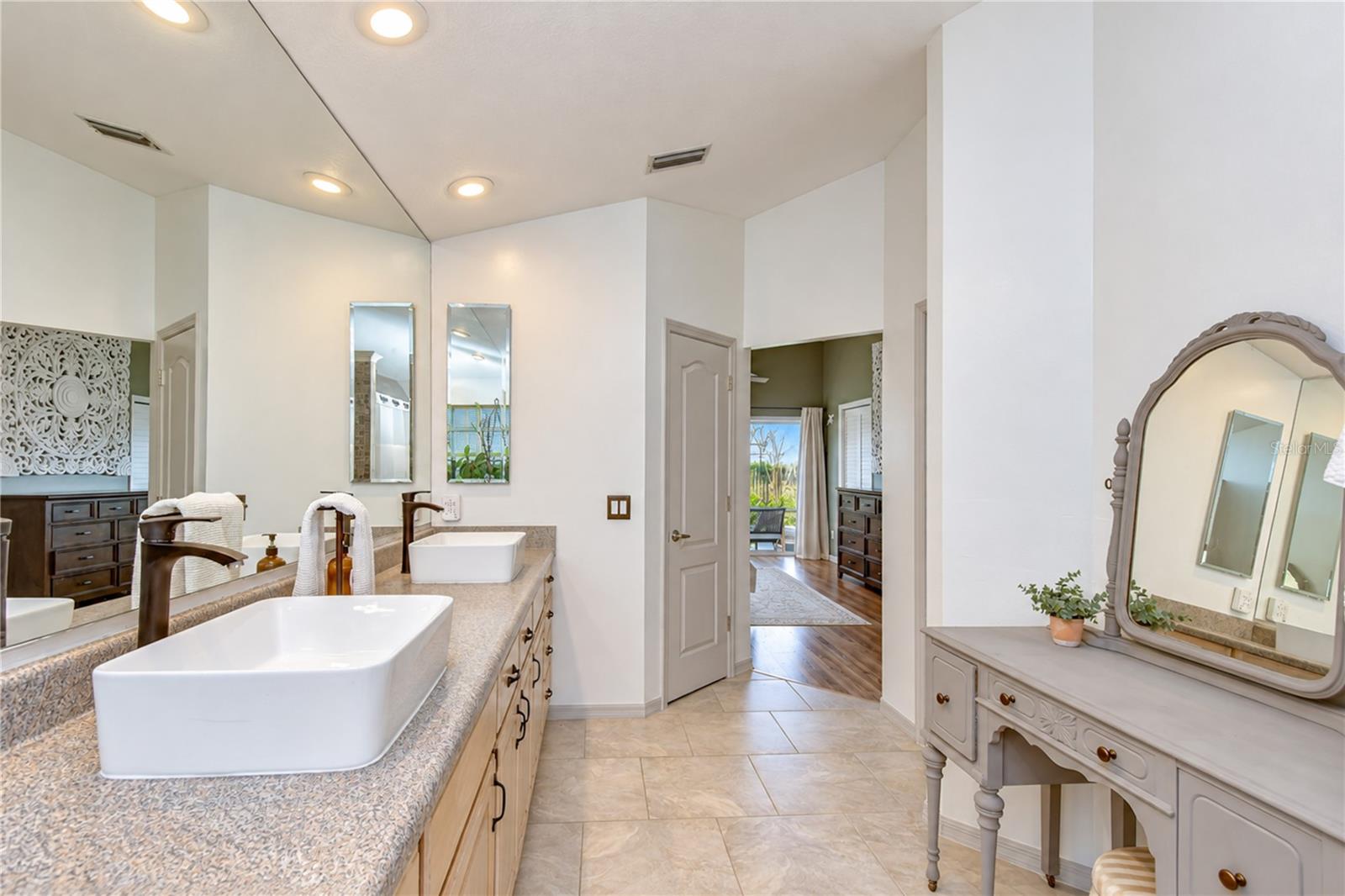 16502 BLENHEIM DR — photo 15