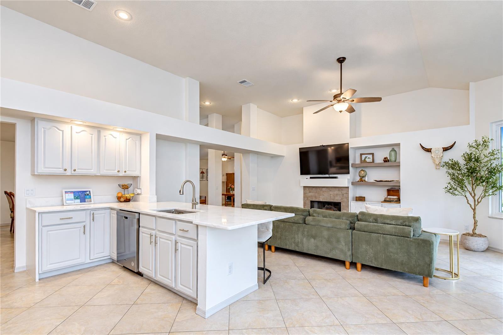 16502 BLENHEIM DR — photo 8