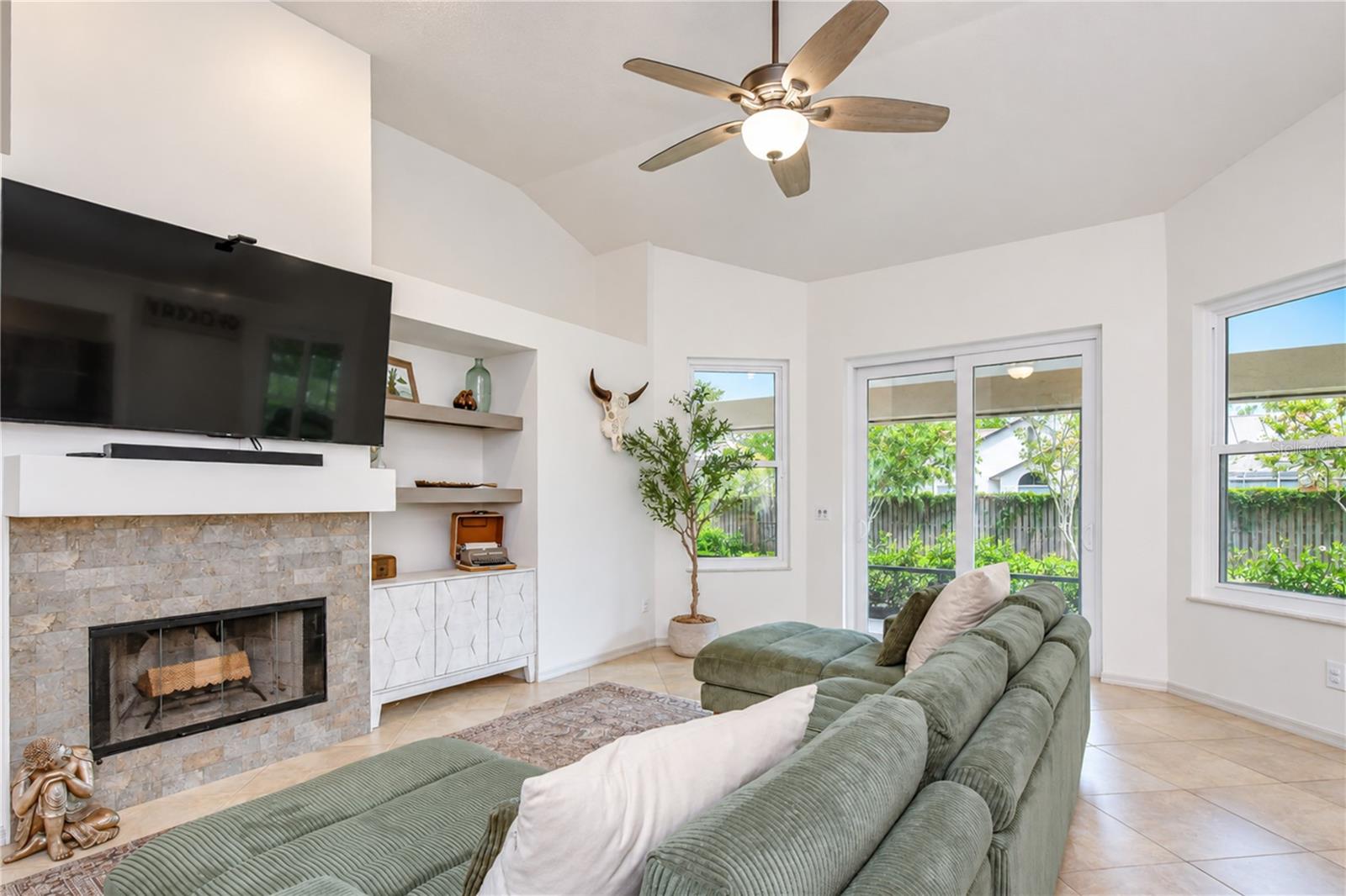 16502 BLENHEIM DR — photo 6