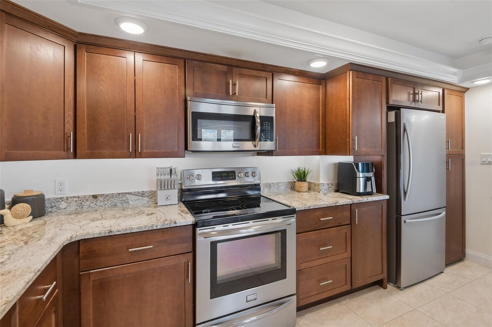 400 ISLAND WAY #509 — photo 14
