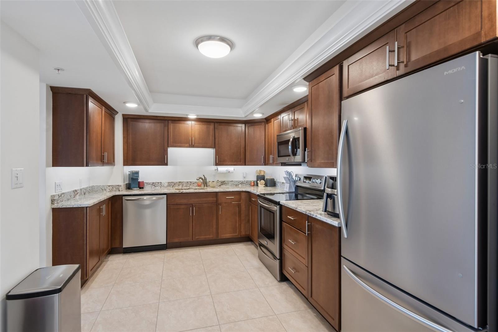 400 ISLAND WAY #509 — photo 11