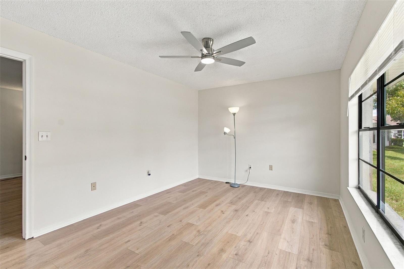7610 OAKMONT LN — photo 12