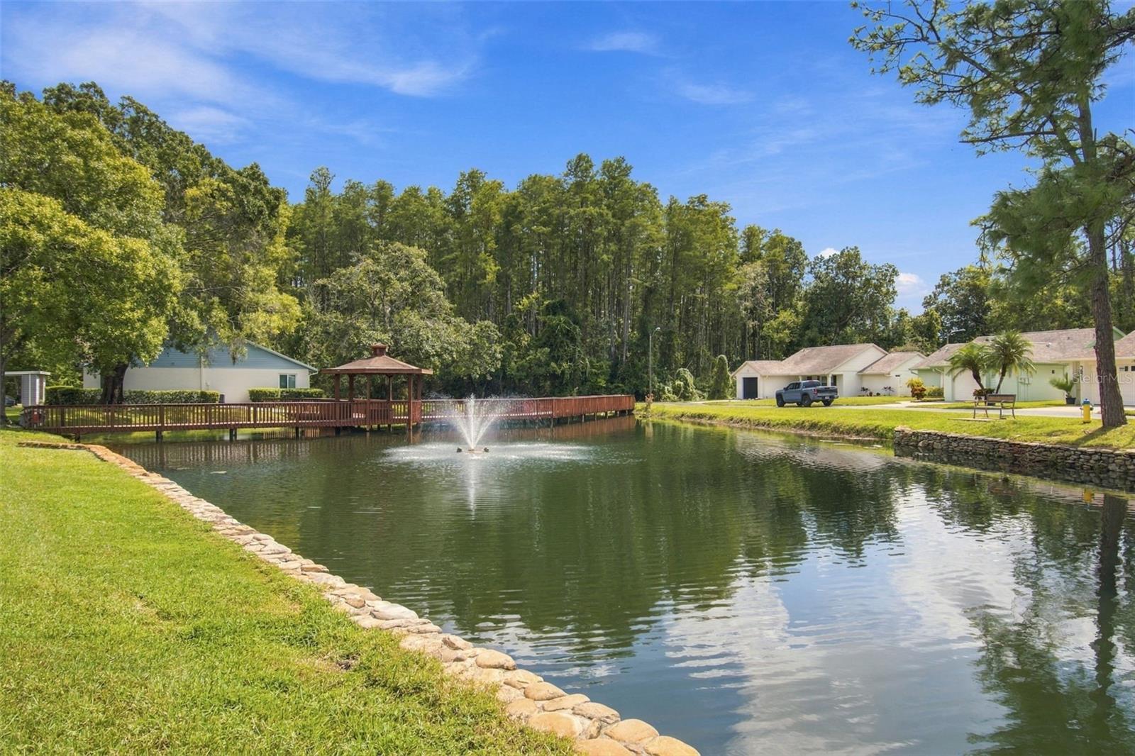7610 OAKMONT LN — photo 36