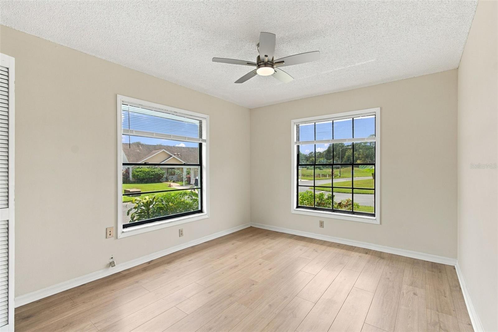 7610 OAKMONT LN — photo 25