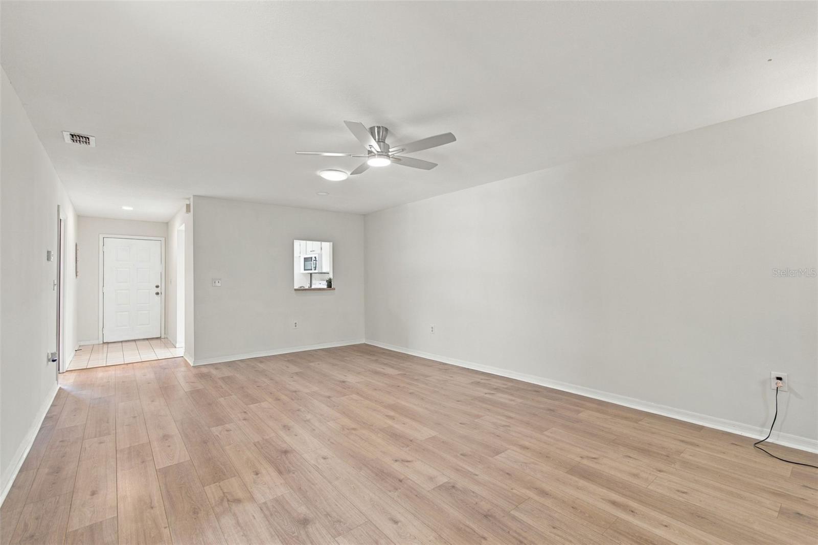 7610 OAKMONT LN — photo 5
