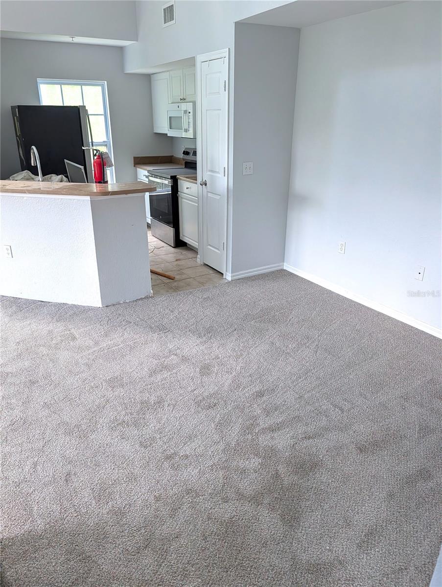 5581 ROSEHILL RD #205 — photo 4