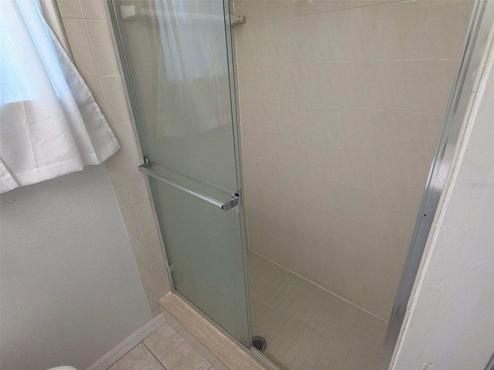 561 TARAWITT DR — photo 31