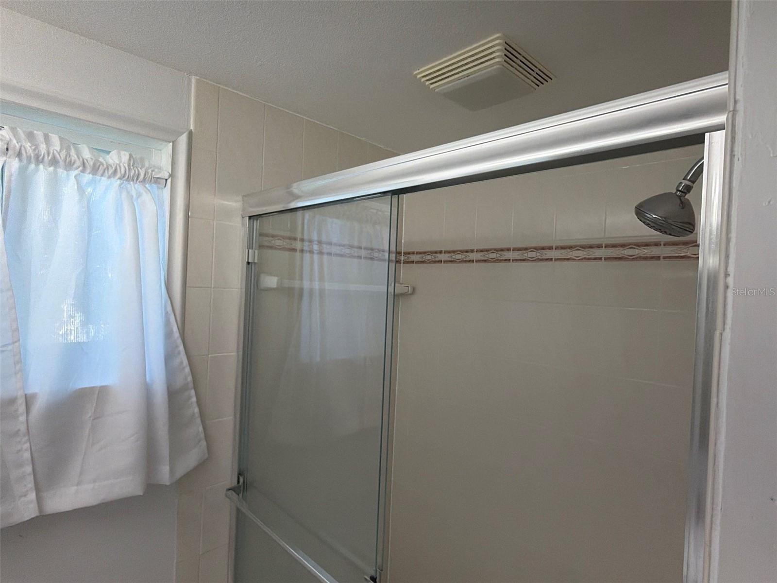 561 TARAWITT DR — photo 30