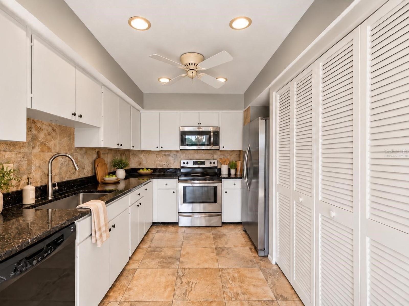 5214 MARSH FIELD LN #106 — photo 4