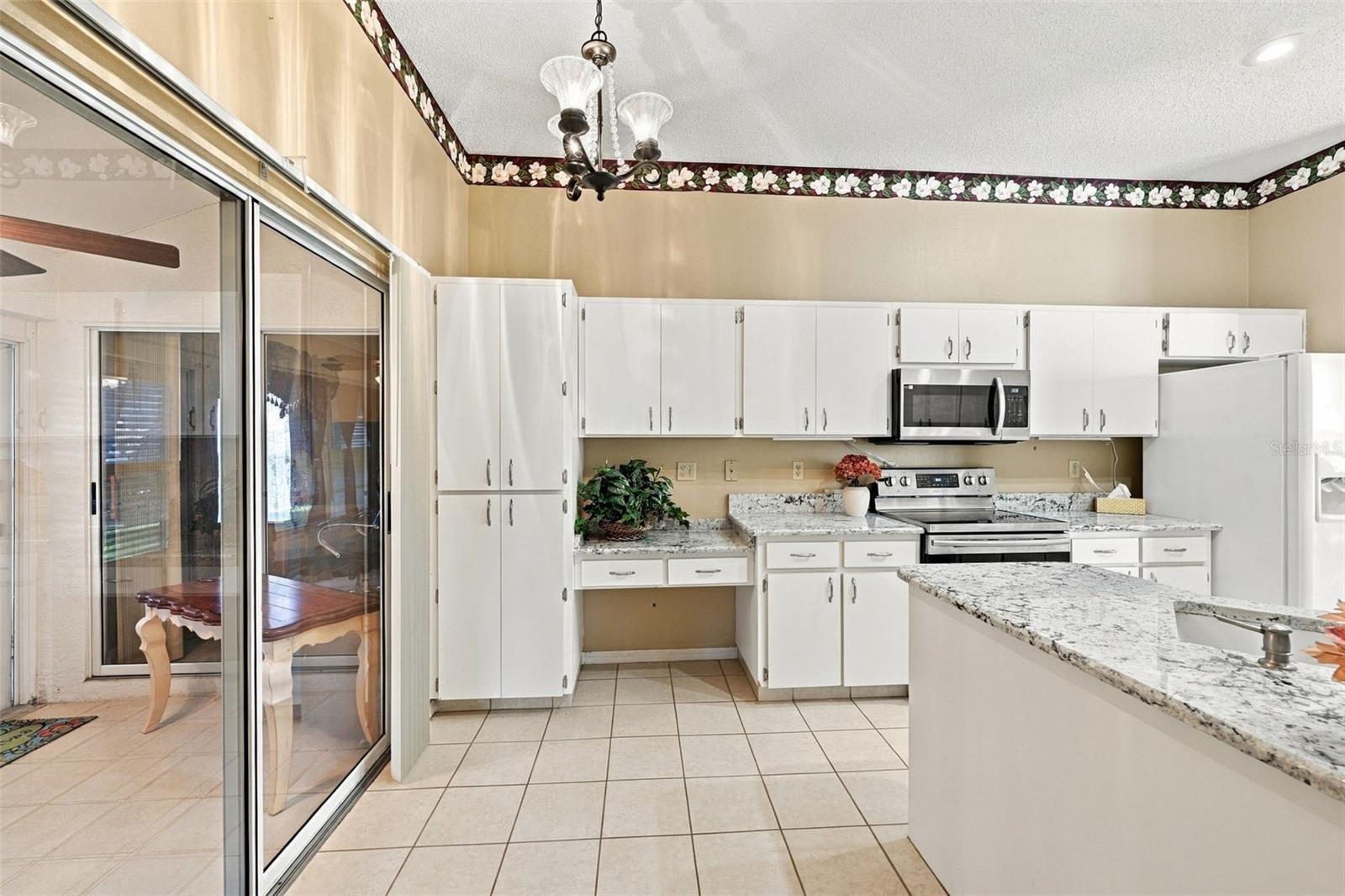 602 MASTERPIECE DR #198 — photo 10