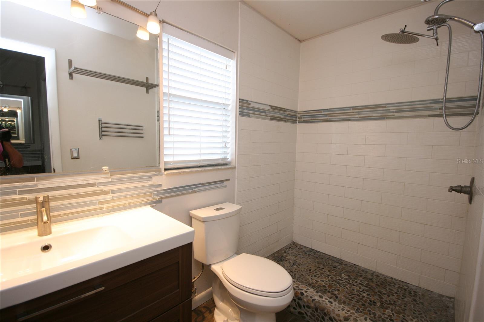 17839 SUNRISE DR — photo 19