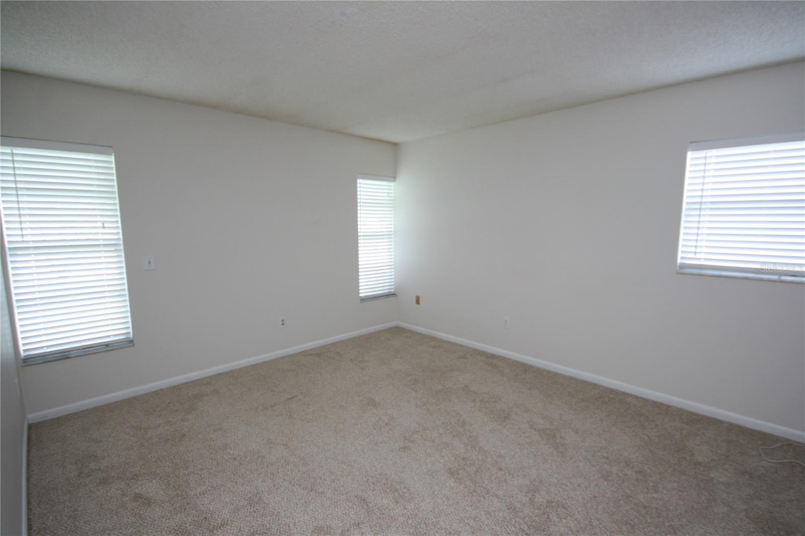 17839 SUNRISE DR — photo 16