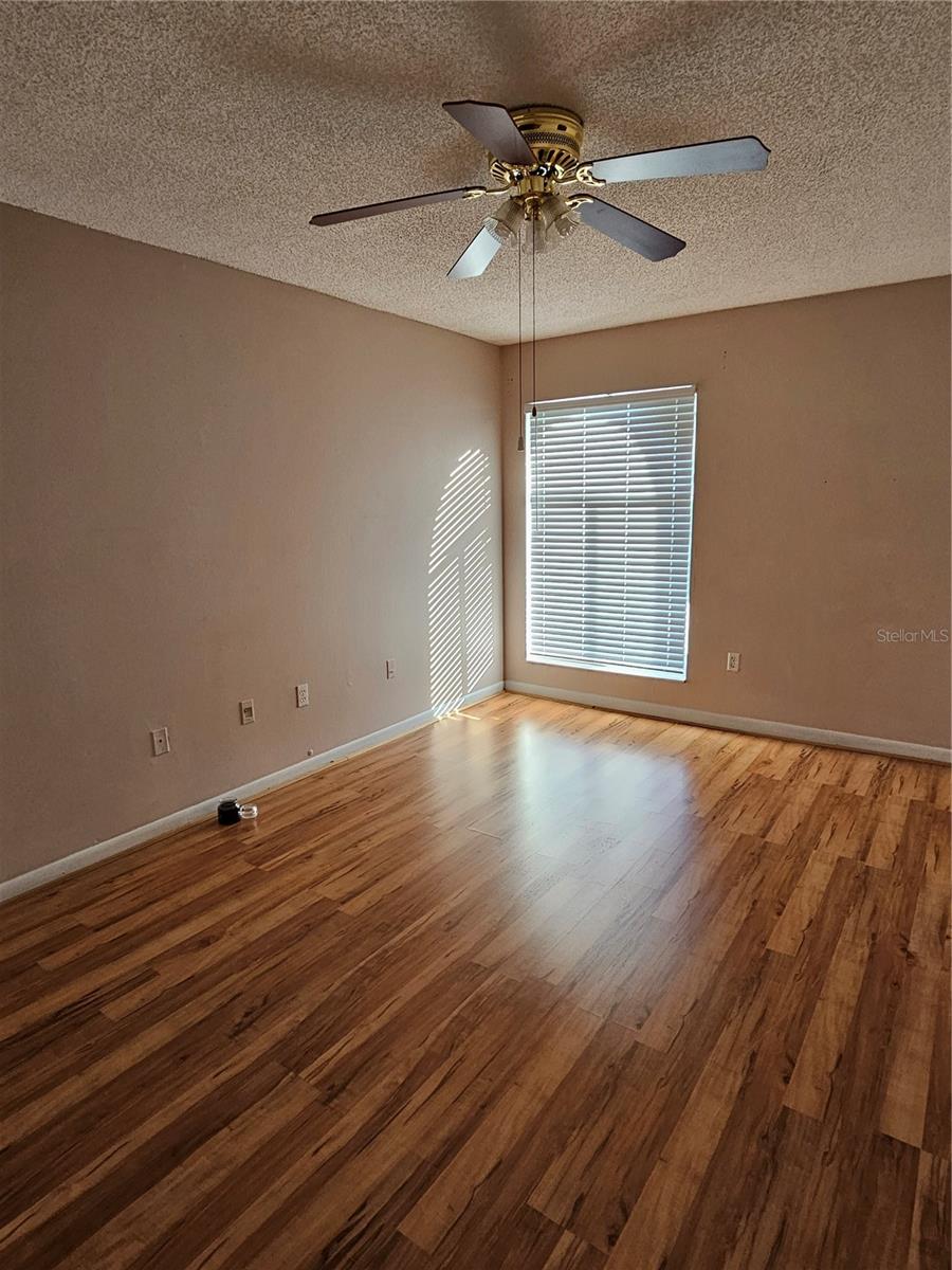 395 114TH AVE N #4 — photo 11