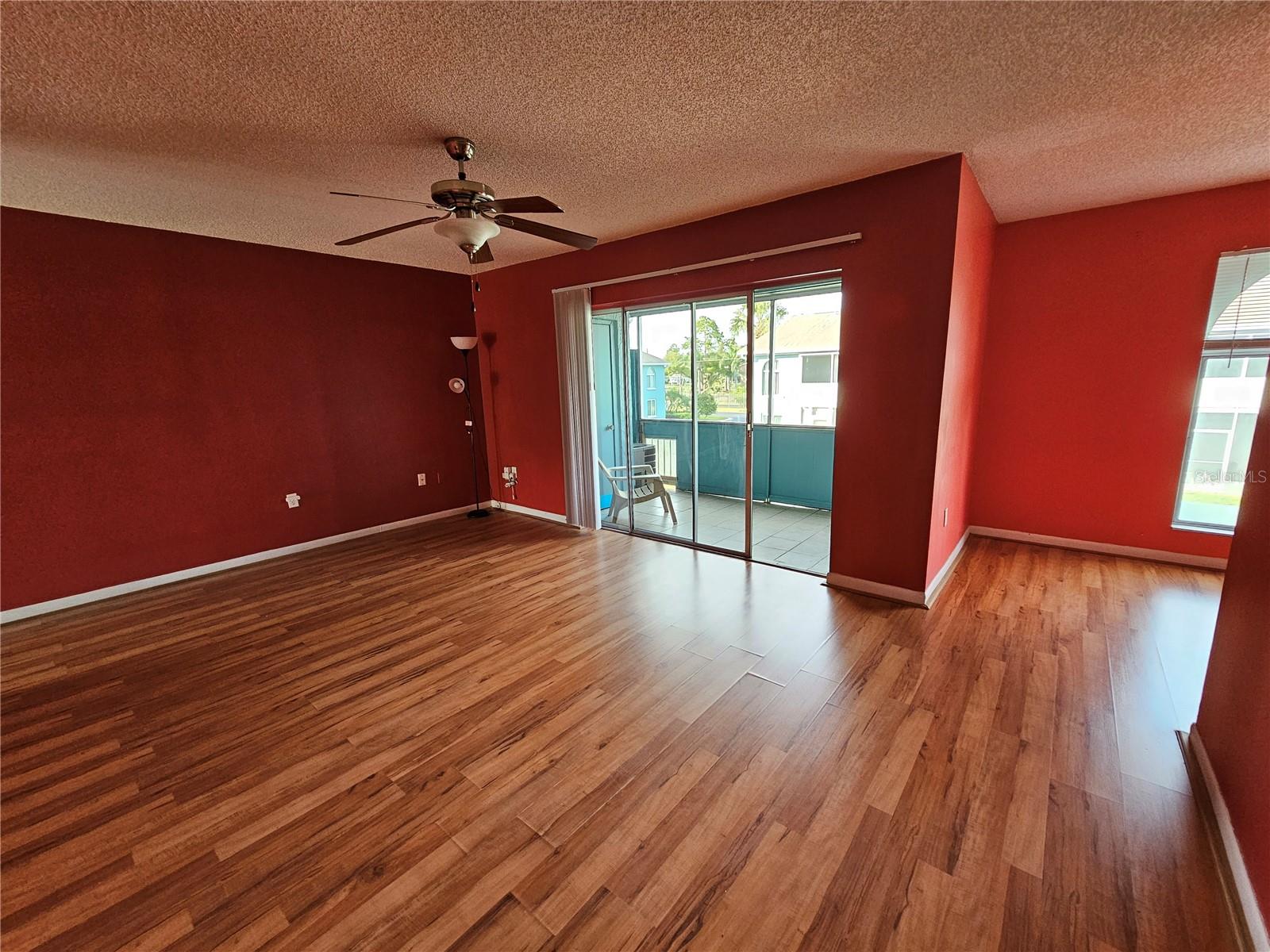 395 114TH AVE N #4 — photo 7