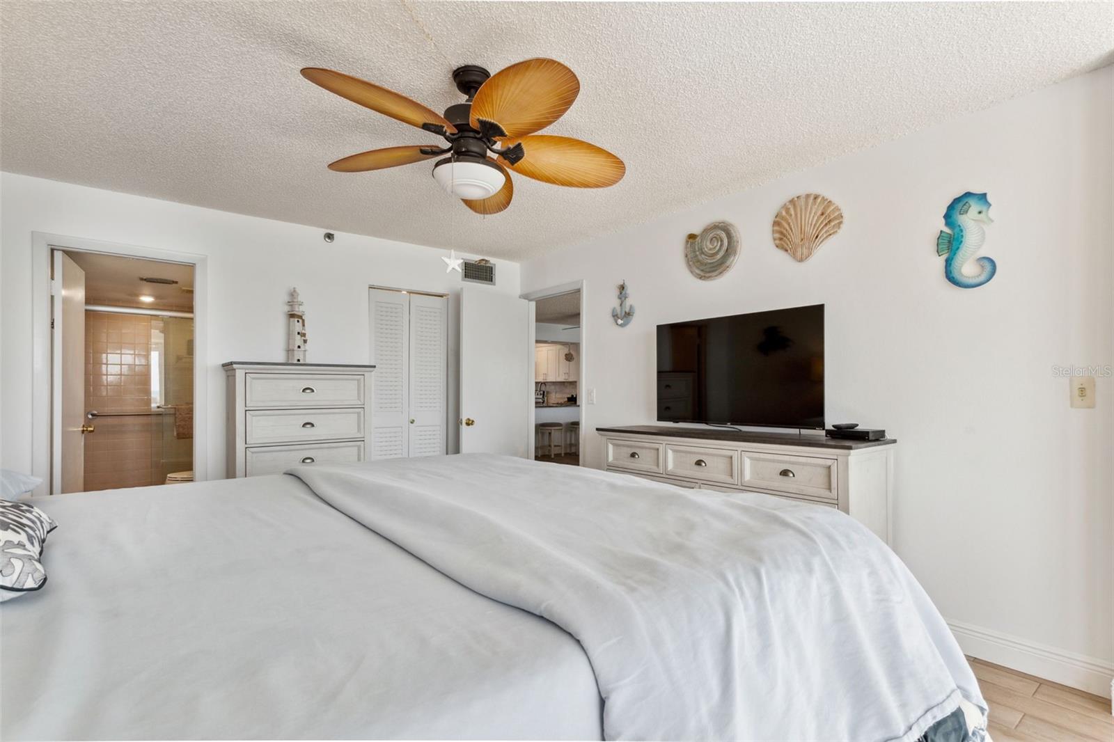 17900 GULF BLVD #6C — photo 21