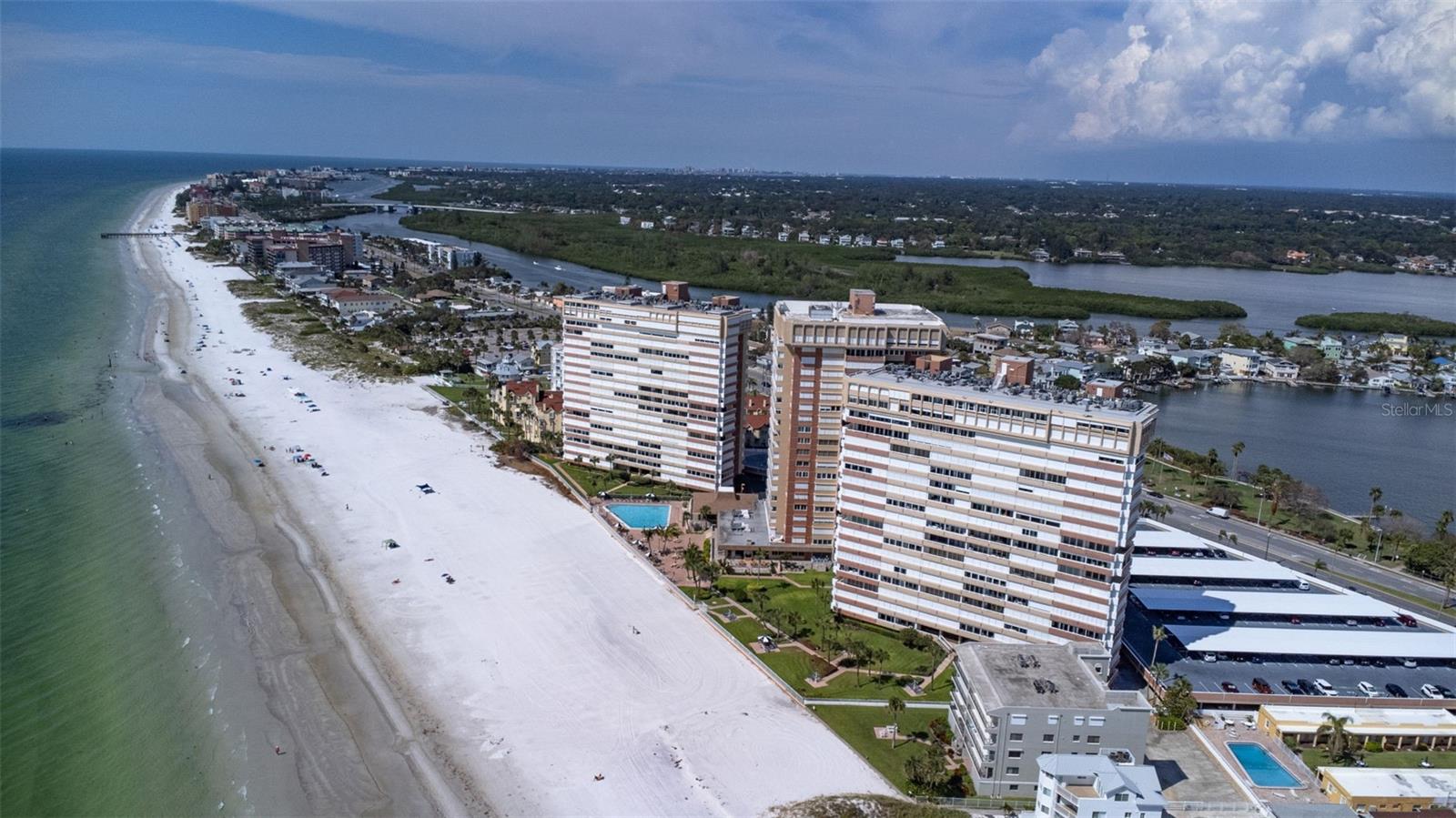 17900 GULF BLVD #6C — photo 30