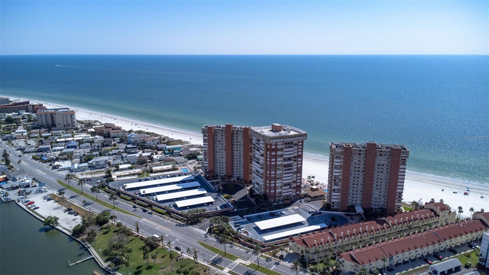 17900 GULF BLVD #6C — photo 31