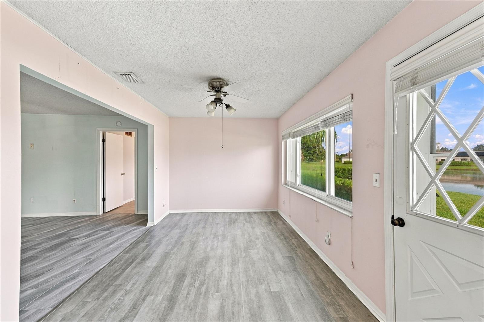 1405 LANGLEY DR — photo 15