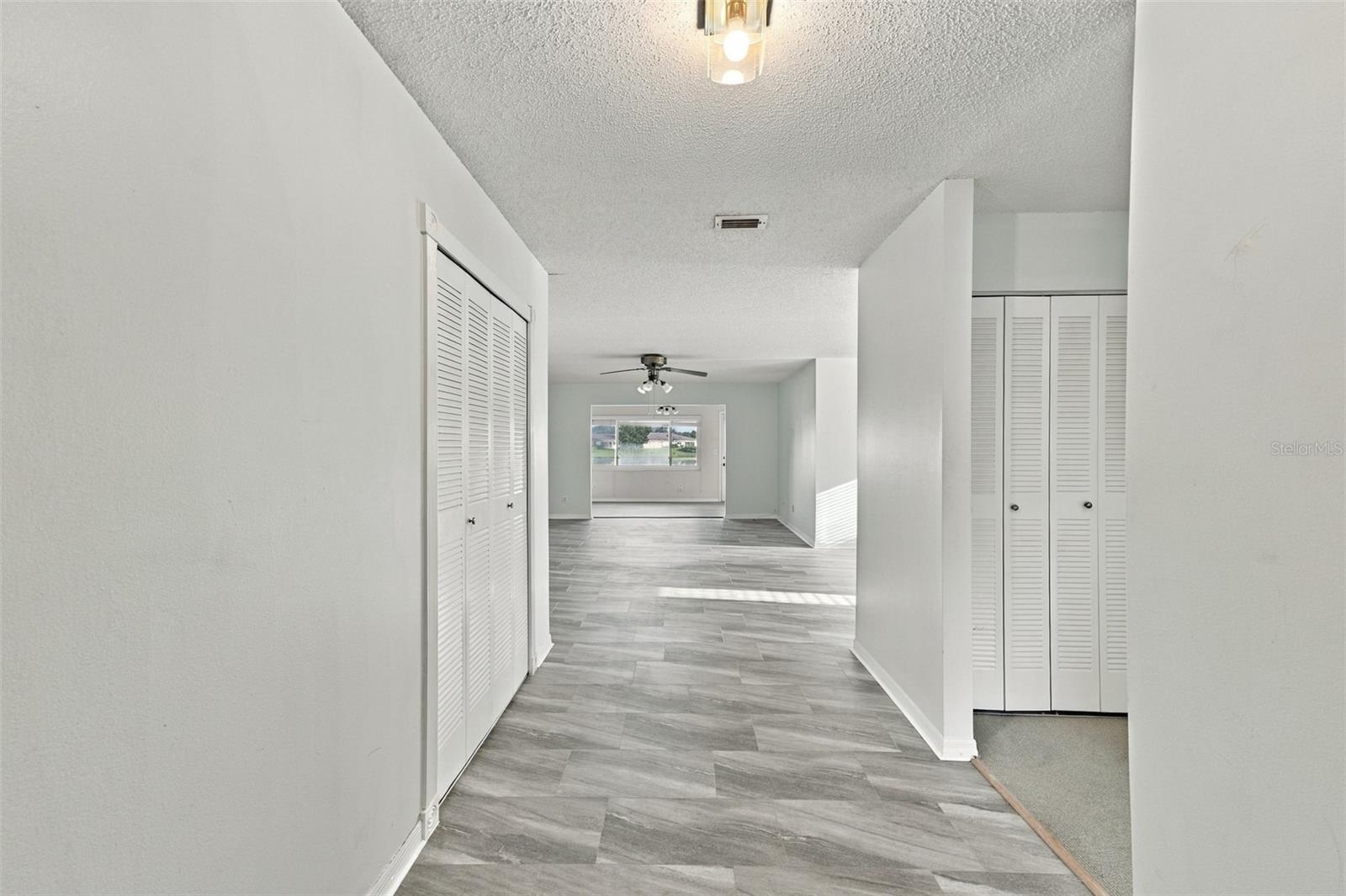 1405 LANGLEY DR — photo 4