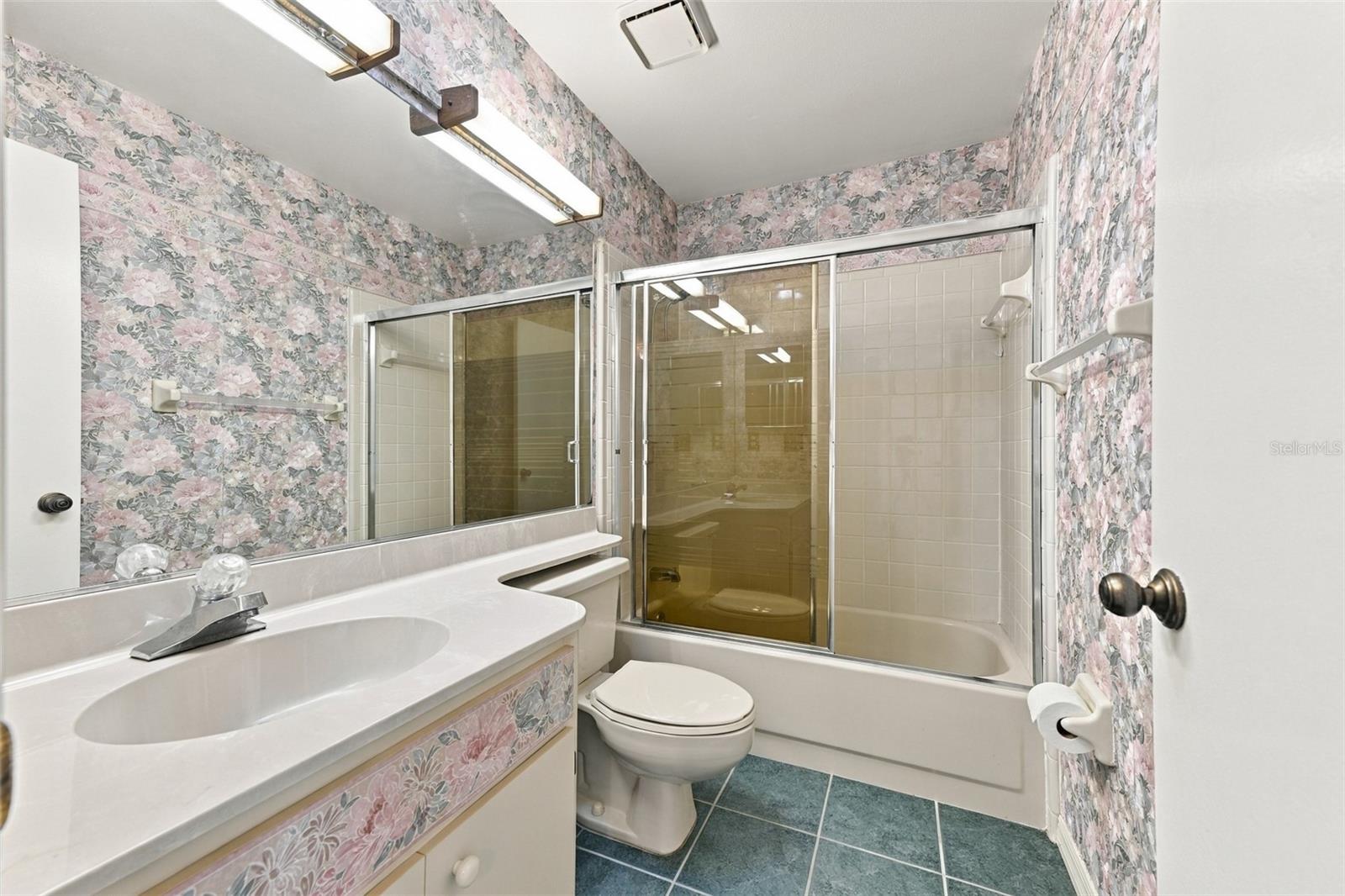 1405 LANGLEY DR — photo 5