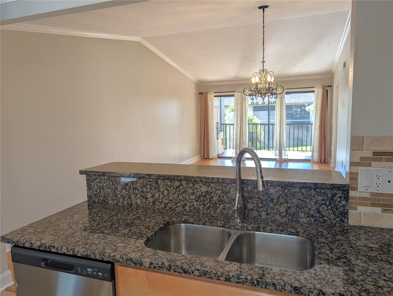 5657 SUMMER SIDE LN #33B — photo 8