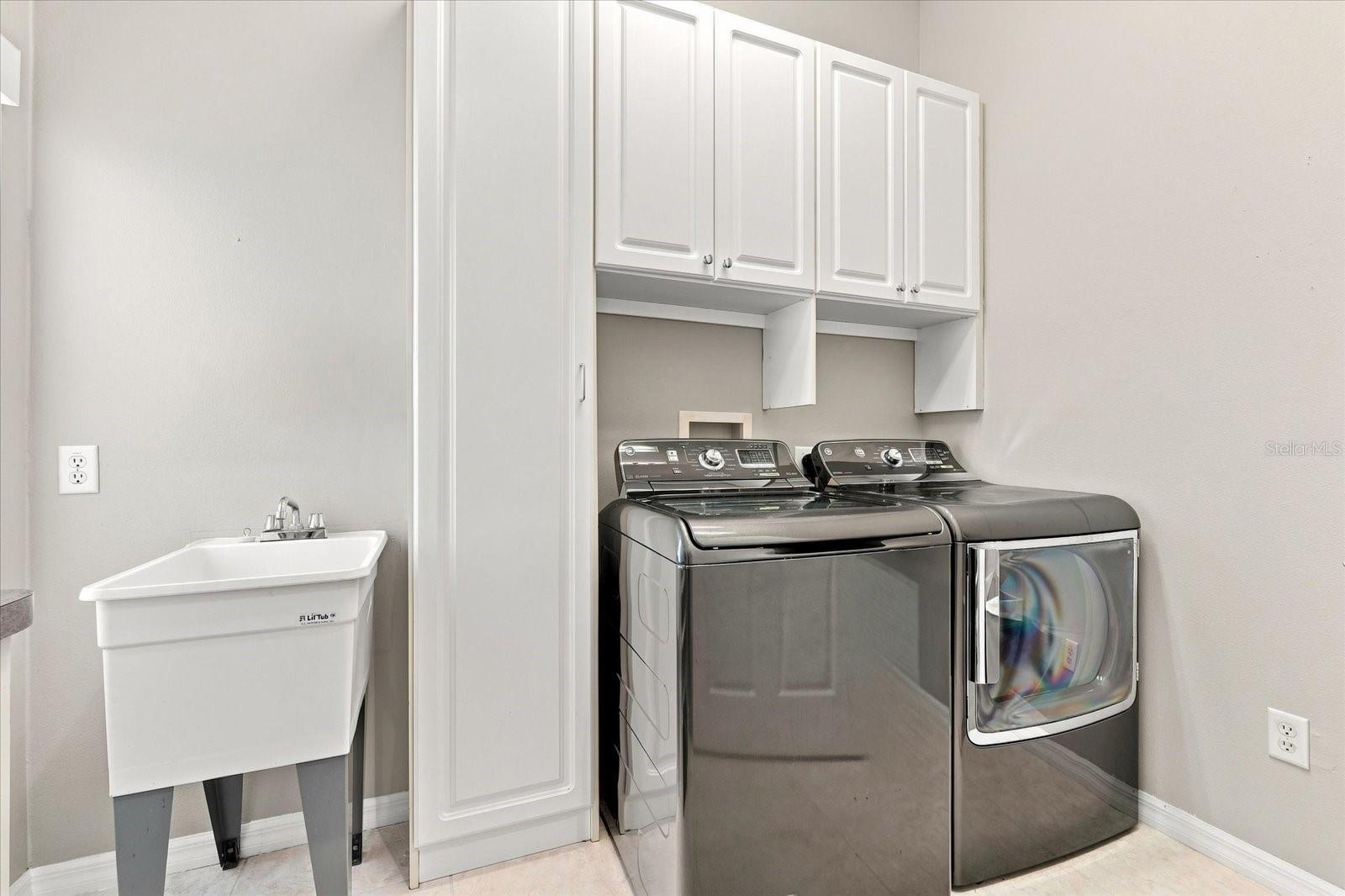 321 TALL OAK TRL — photo 47