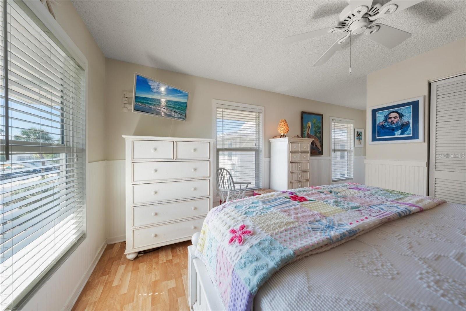 1400 GULF BLVD #3A — photo 32