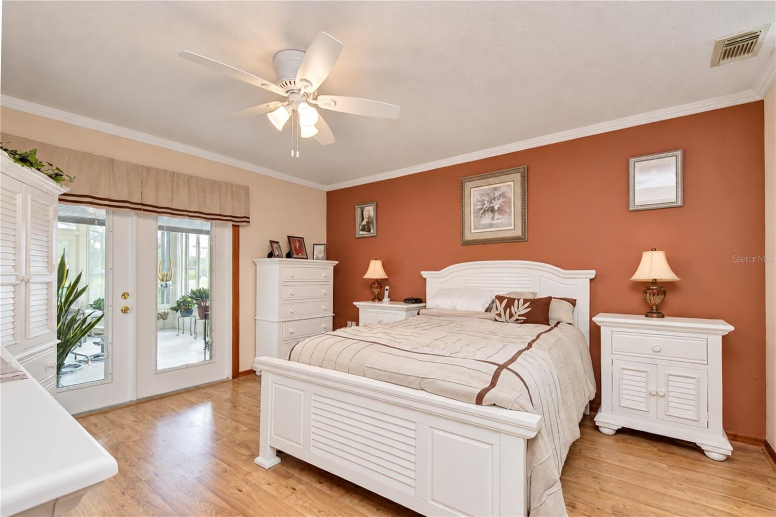 659 TIMBER POND DR — photo 16
