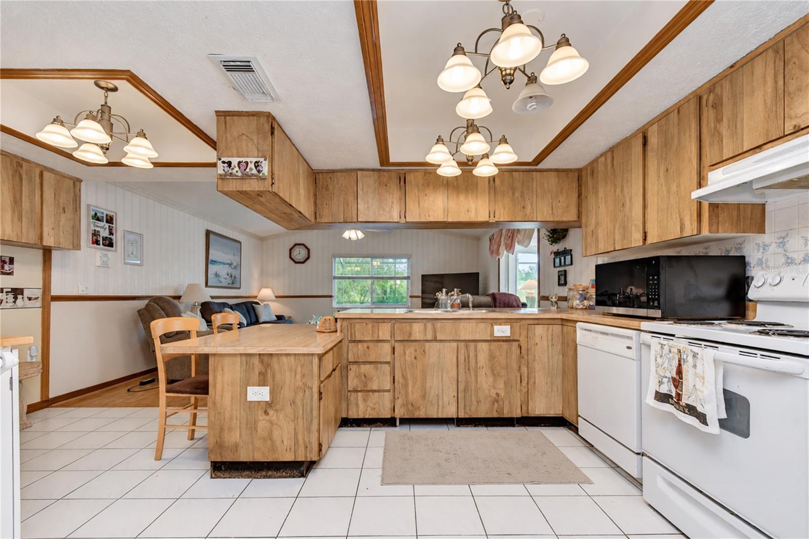 659 TIMBER POND DR — photo 12