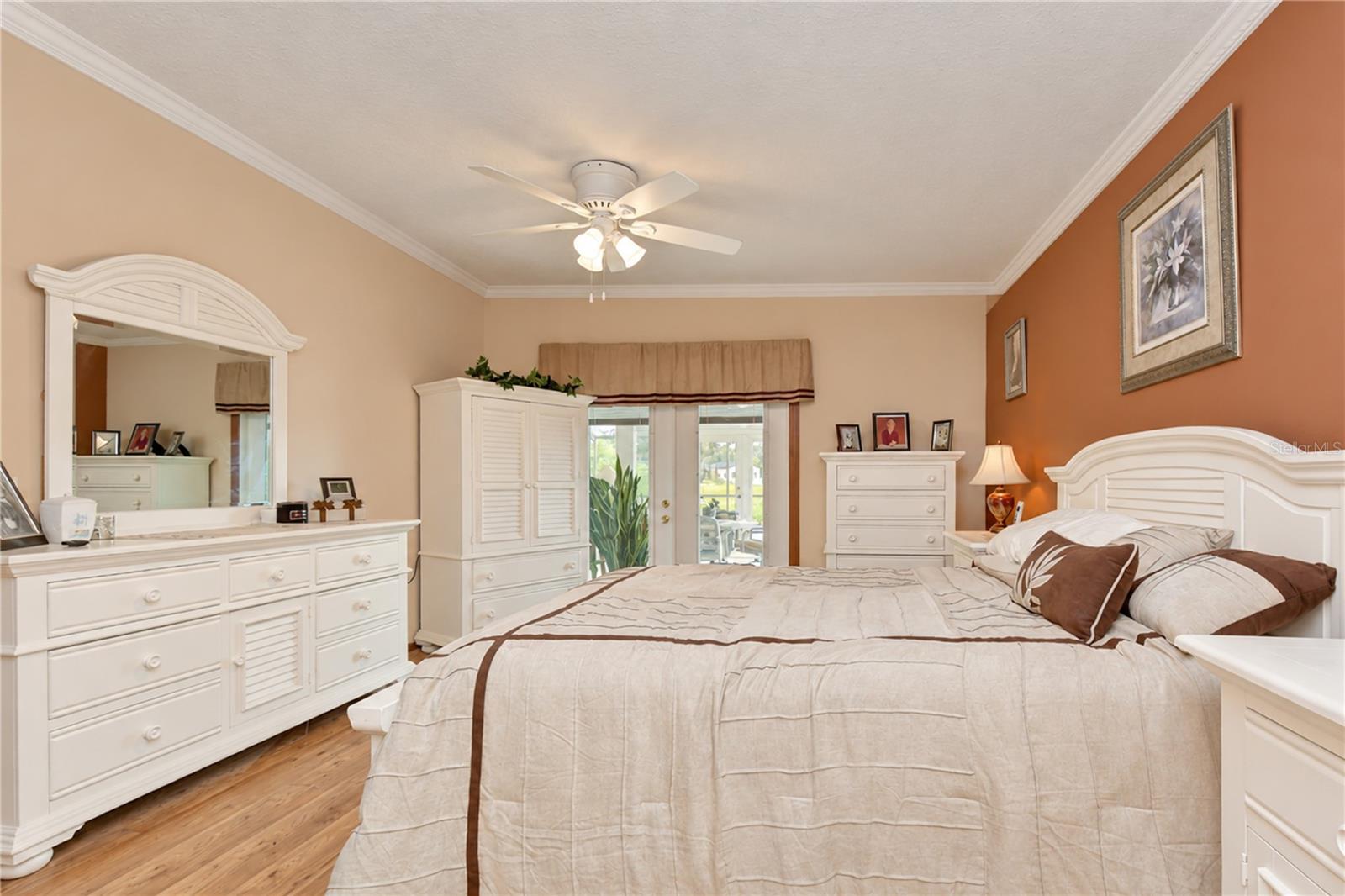 659 TIMBER POND DR — photo 17