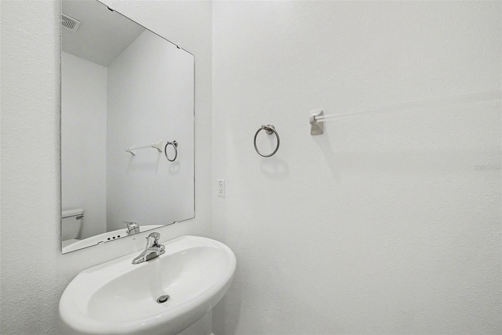 6269 SHINER ST — photo 18