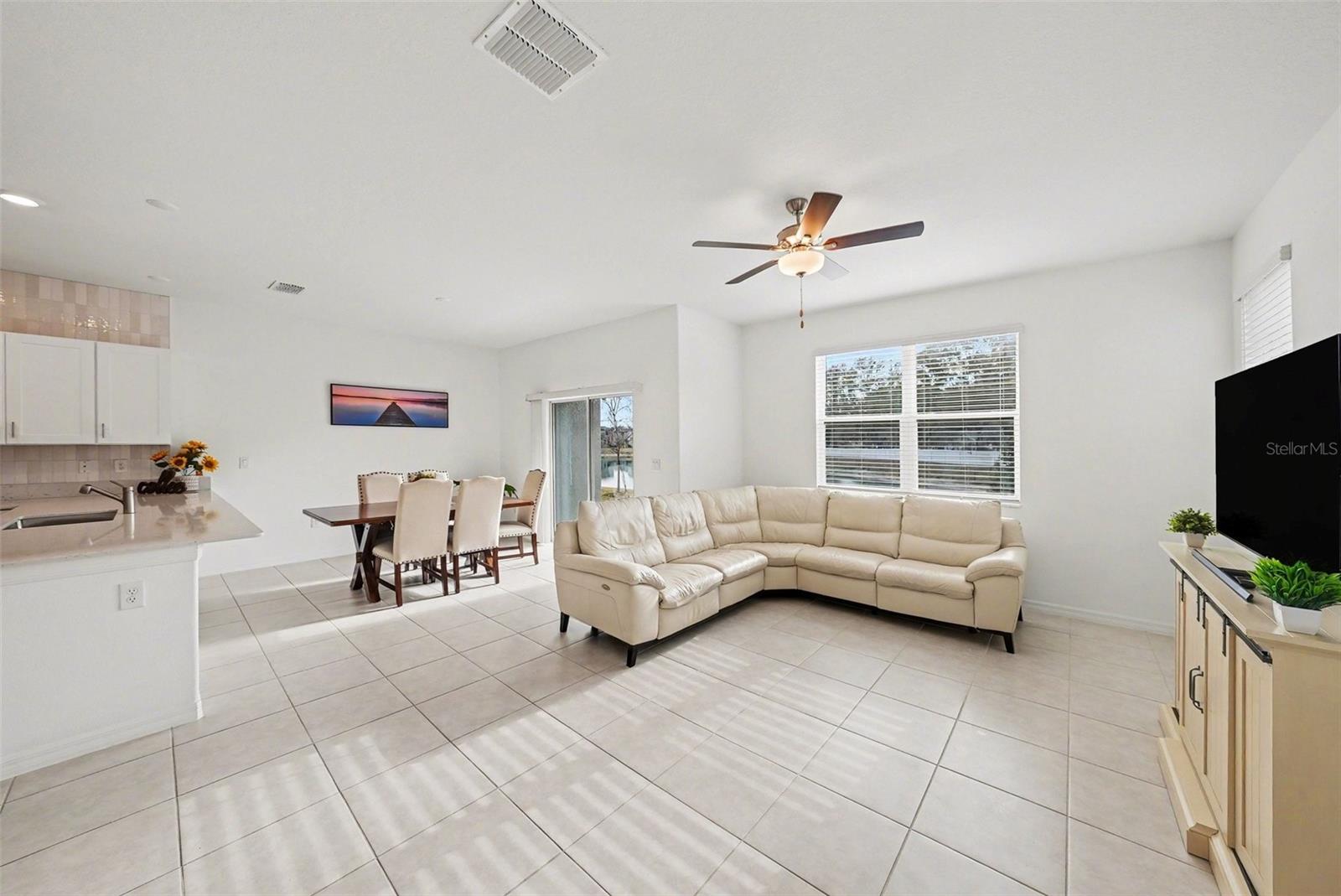 6269 SHINER ST — photo 7