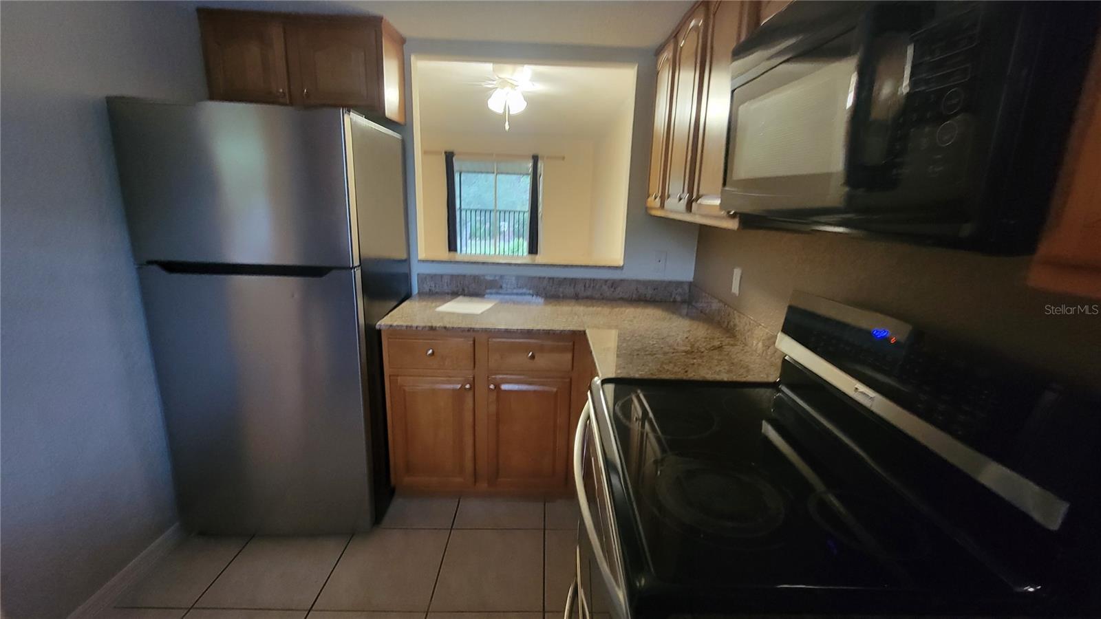 960 LACOSTA CIR #2 — photo 6