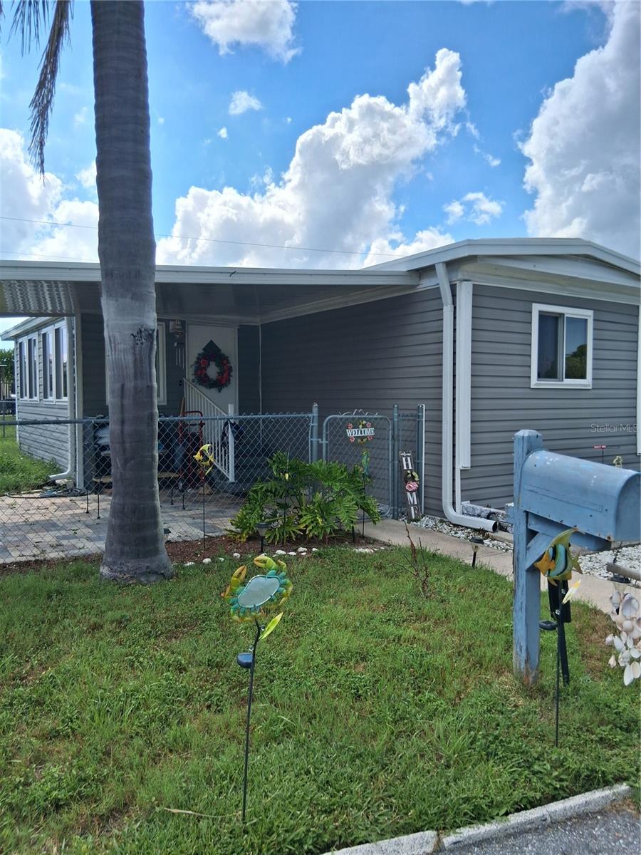 6580 SEMINOLE BLVD #110 — photo 3