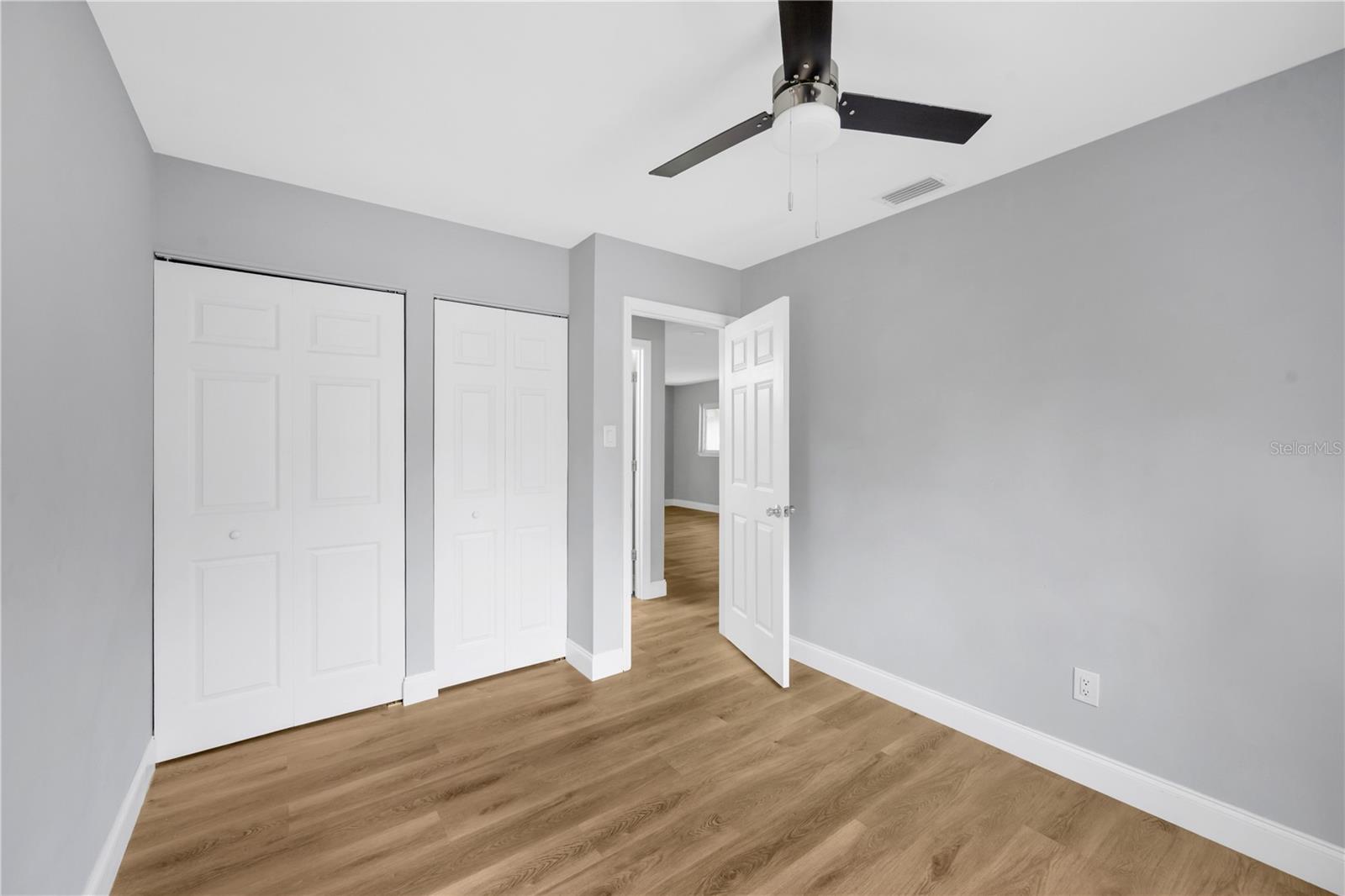 2626 E CHELSEA ST — photo 22