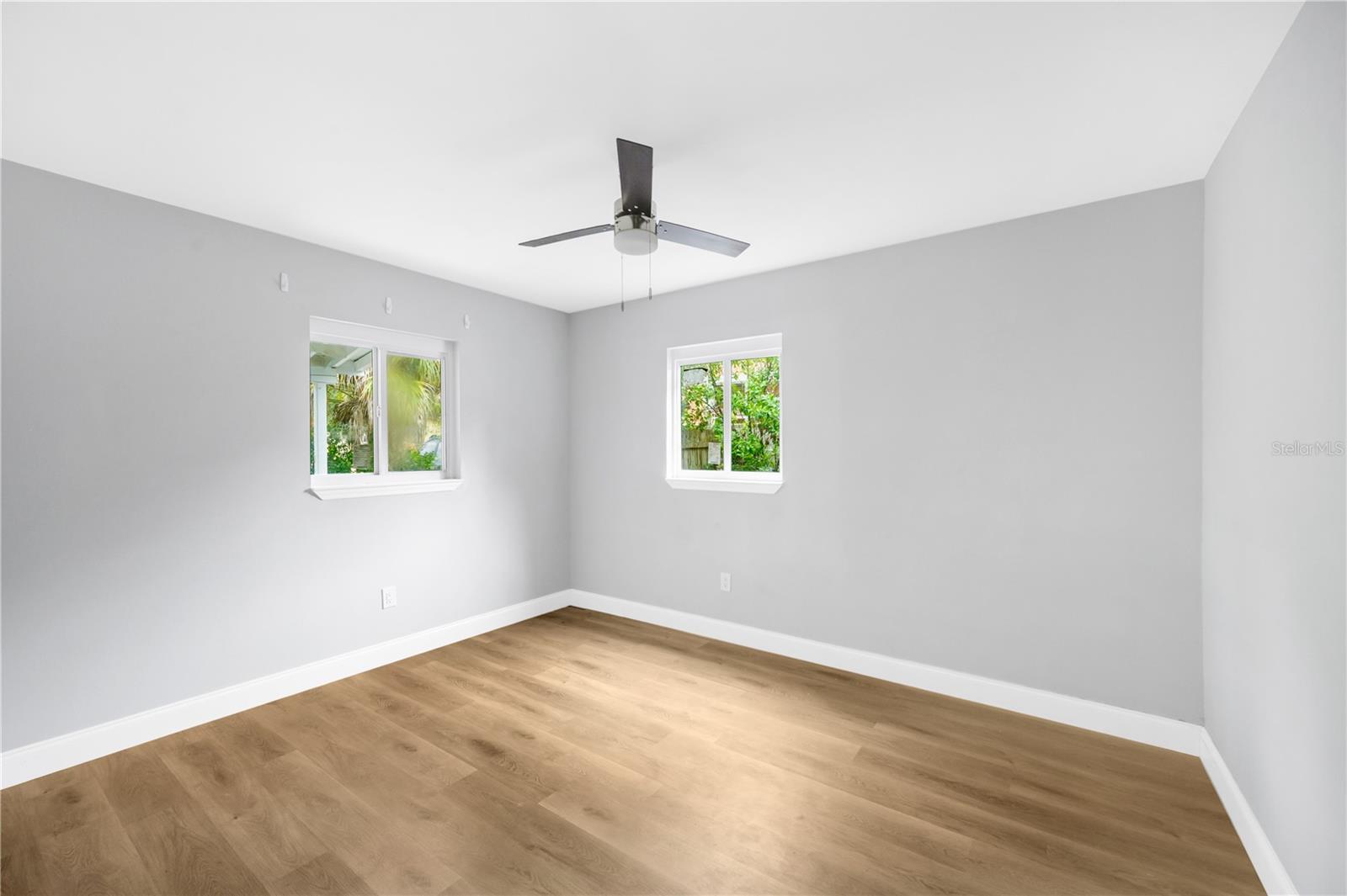 2626 E CHELSEA ST — photo 13