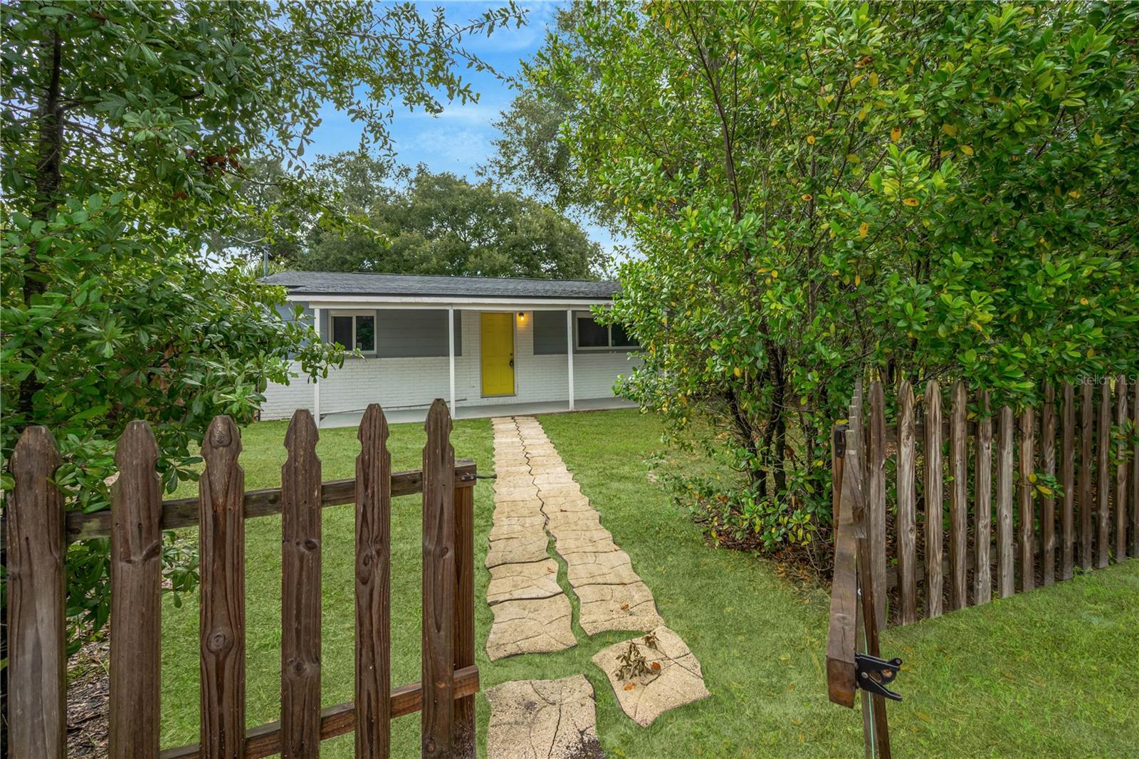 2626 E CHELSEA ST — photo 24