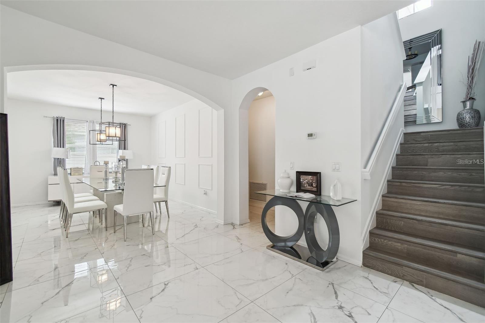 8542 EAGLE BROOK DR — photo 6