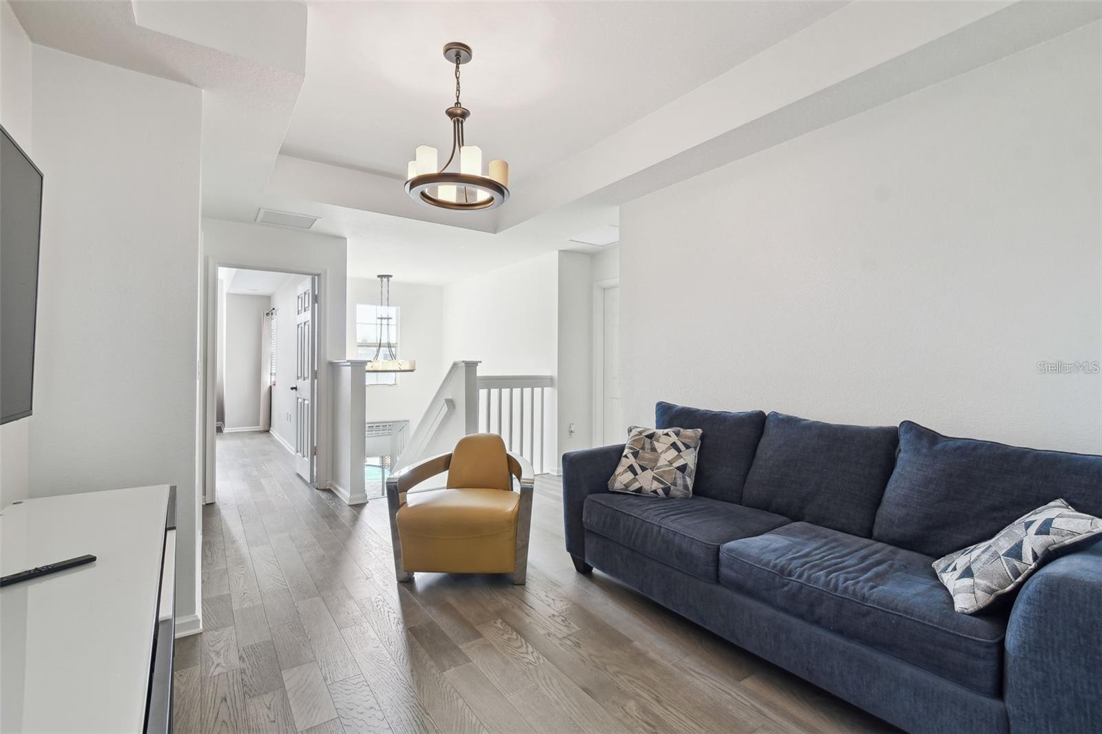 8542 EAGLE BROOK DR — photo 17