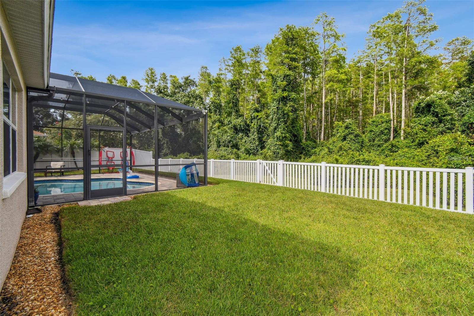 8542 EAGLE BROOK DR — photo 50