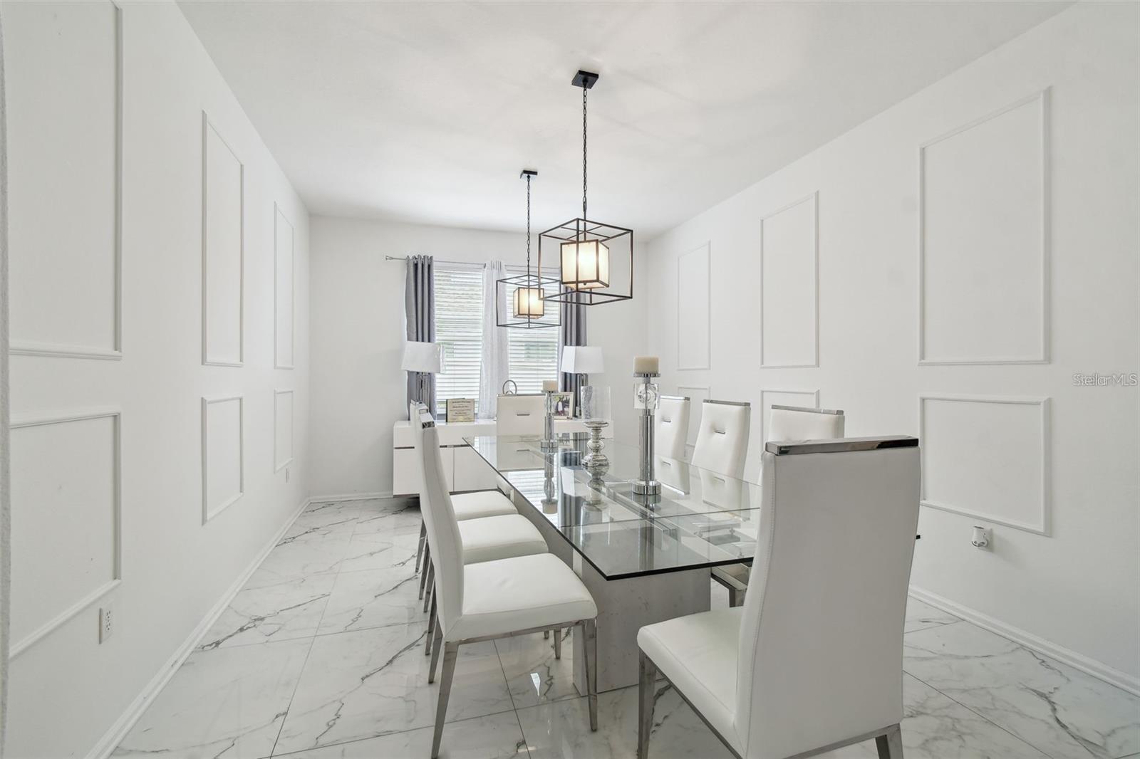 8542 EAGLE BROOK DR — photo 11