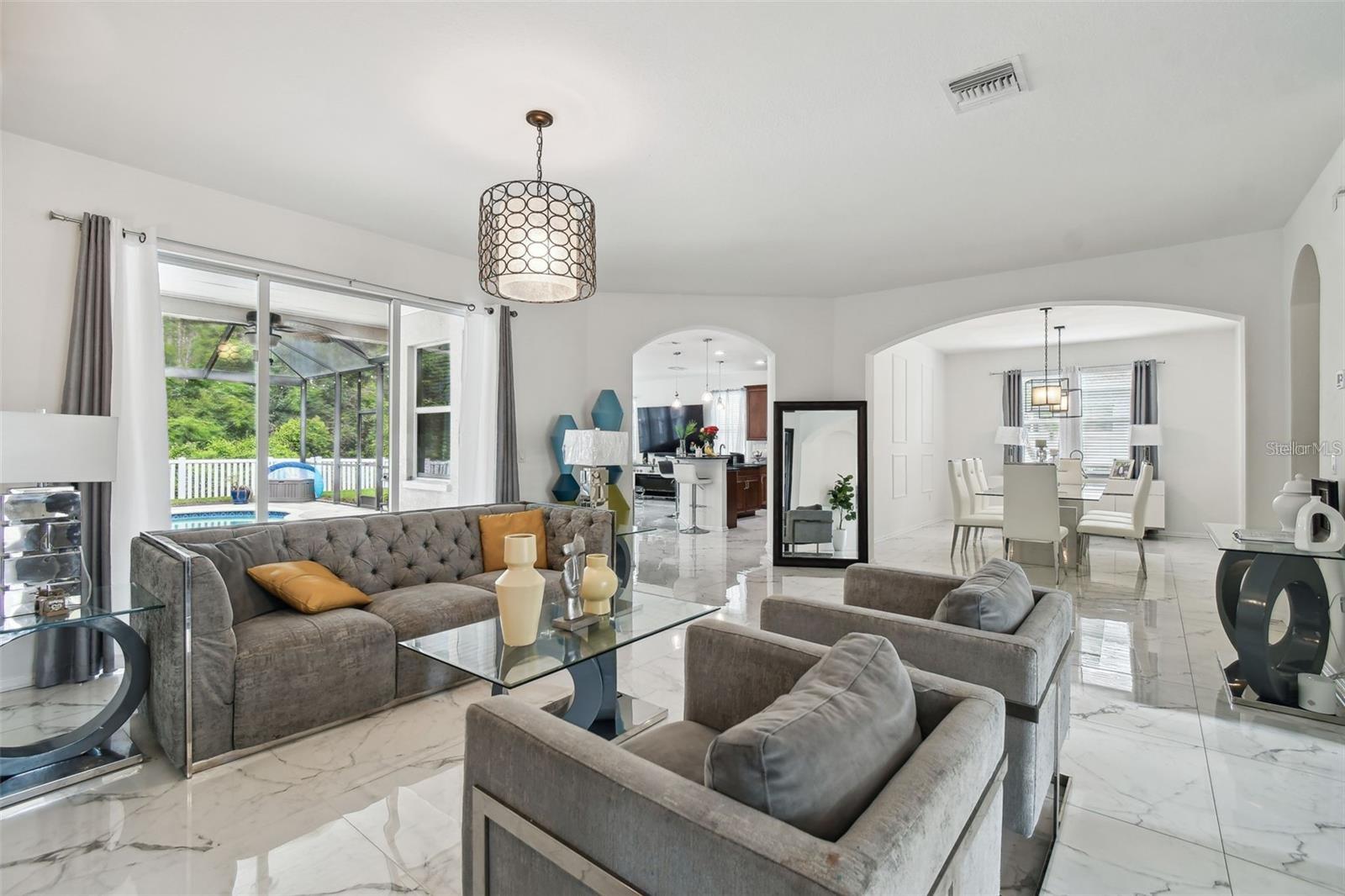 8542 EAGLE BROOK DR — photo 10