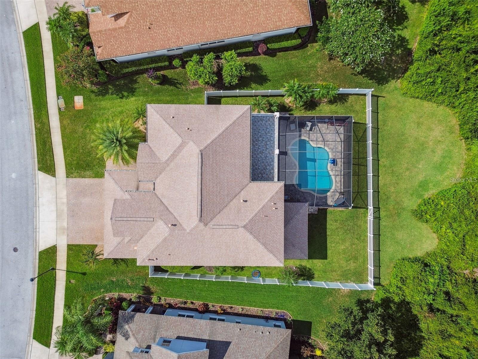 8542 EAGLE BROOK DR — photo 55